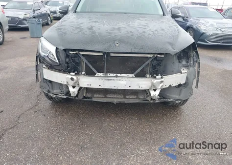 2018 Mercedes-Benz Glc 300 4Matic z USA, uszkodzony, nr VIN WDC0G4KB0JV084692